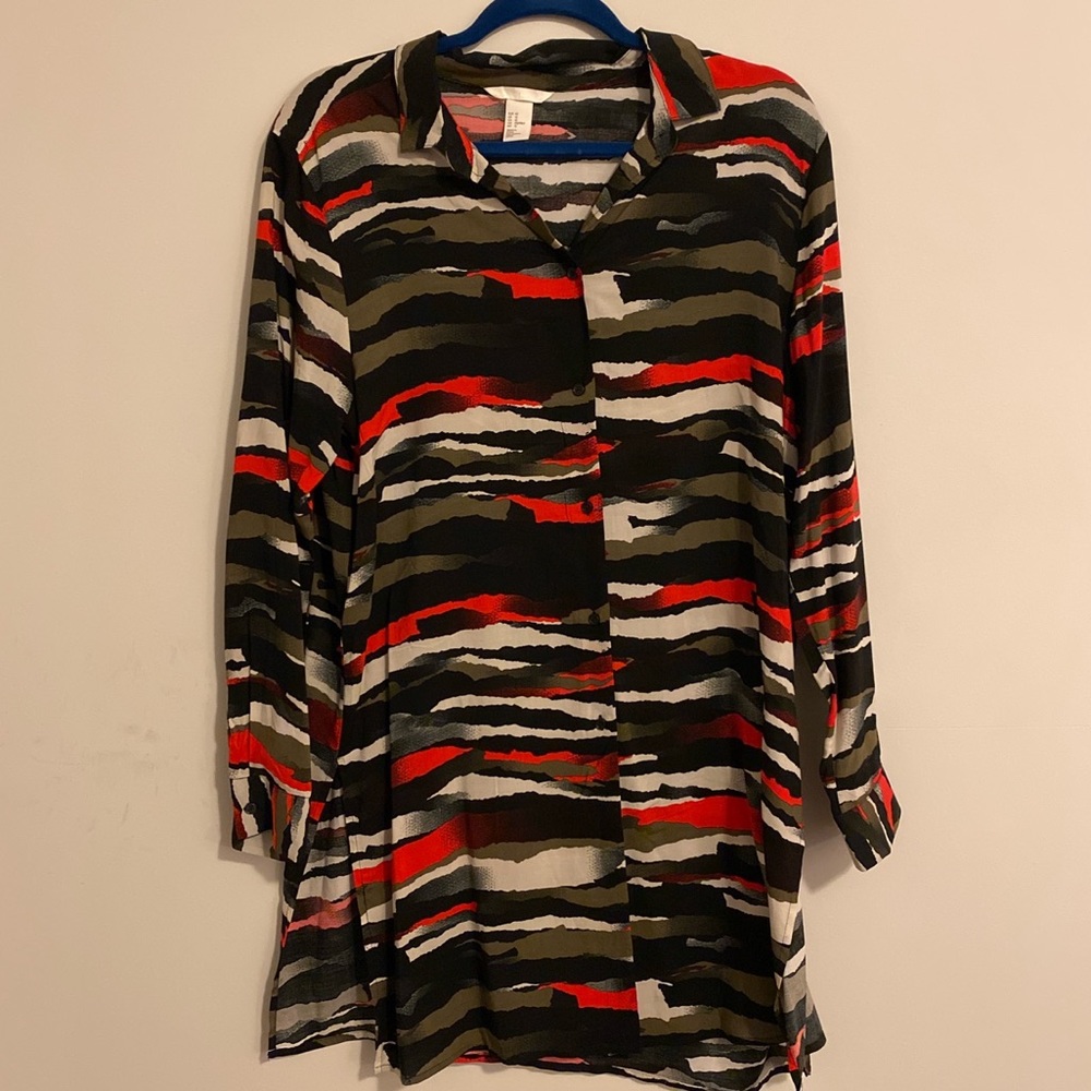 H&M long button down blouse